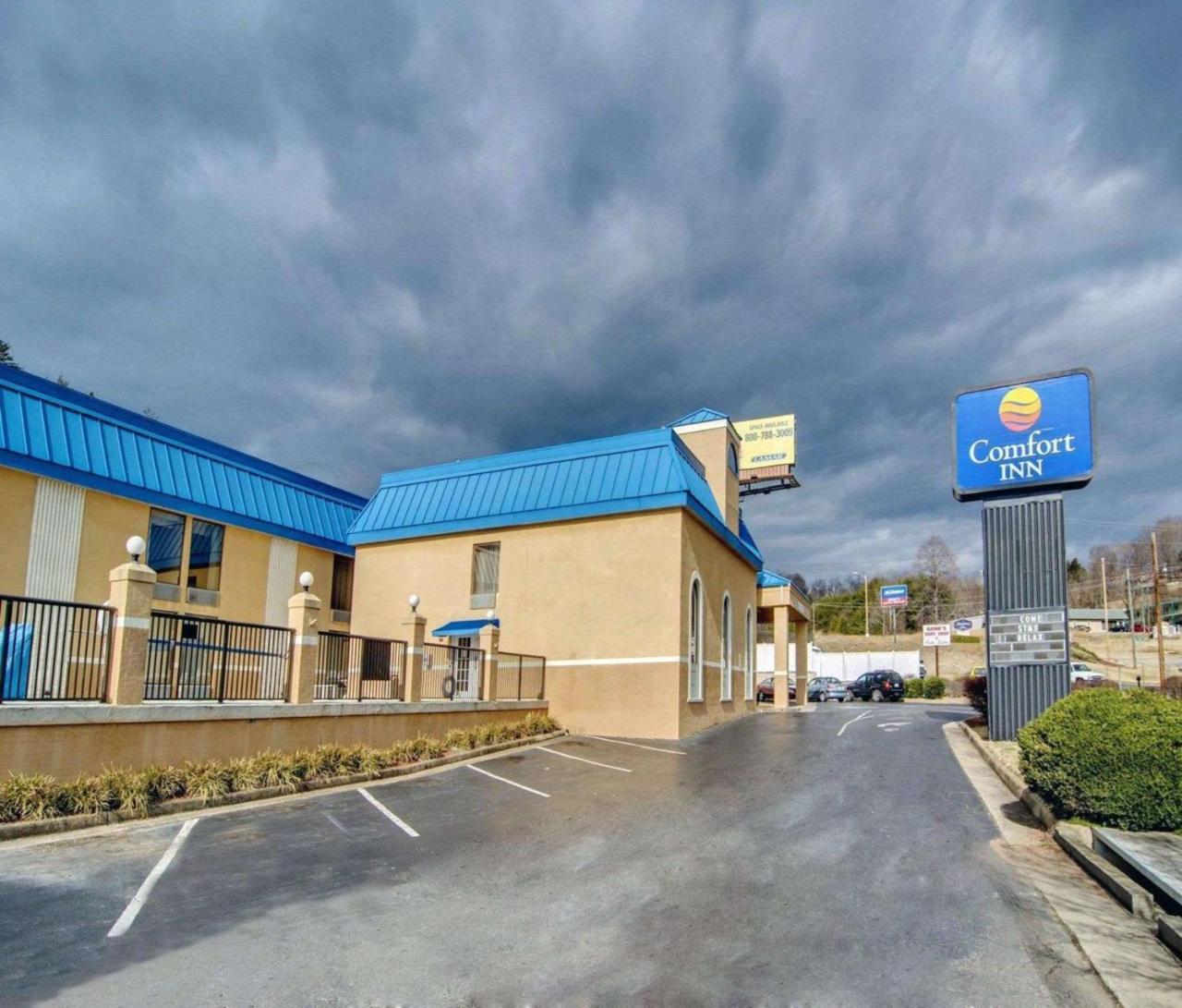 Comfort Inn Near Martinsville Speedway Buitenkant foto